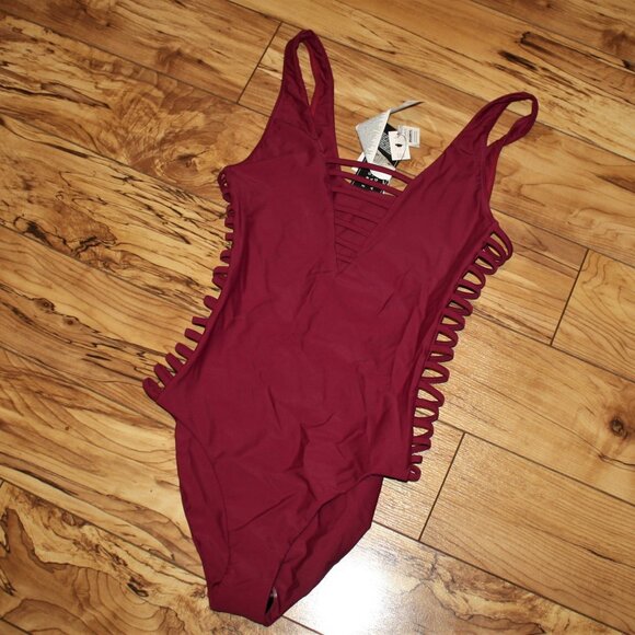 Volcom GMJ X 1peice swimsuit - size M - maroon - Picture 3 of 6